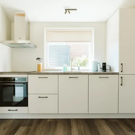 Dorpsweg 9 - Ouddorp-2